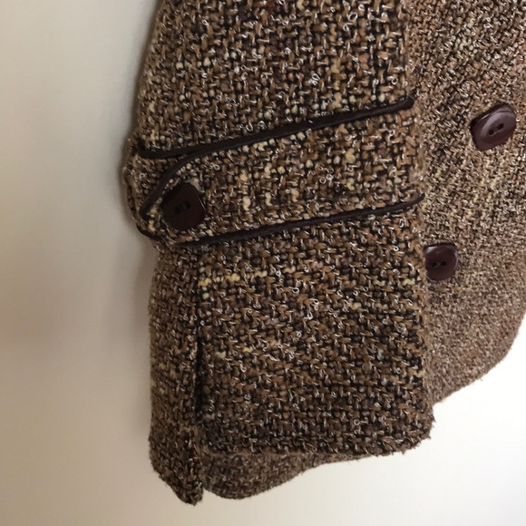 Button Front Tweed Jacket - Picture 5 of 6